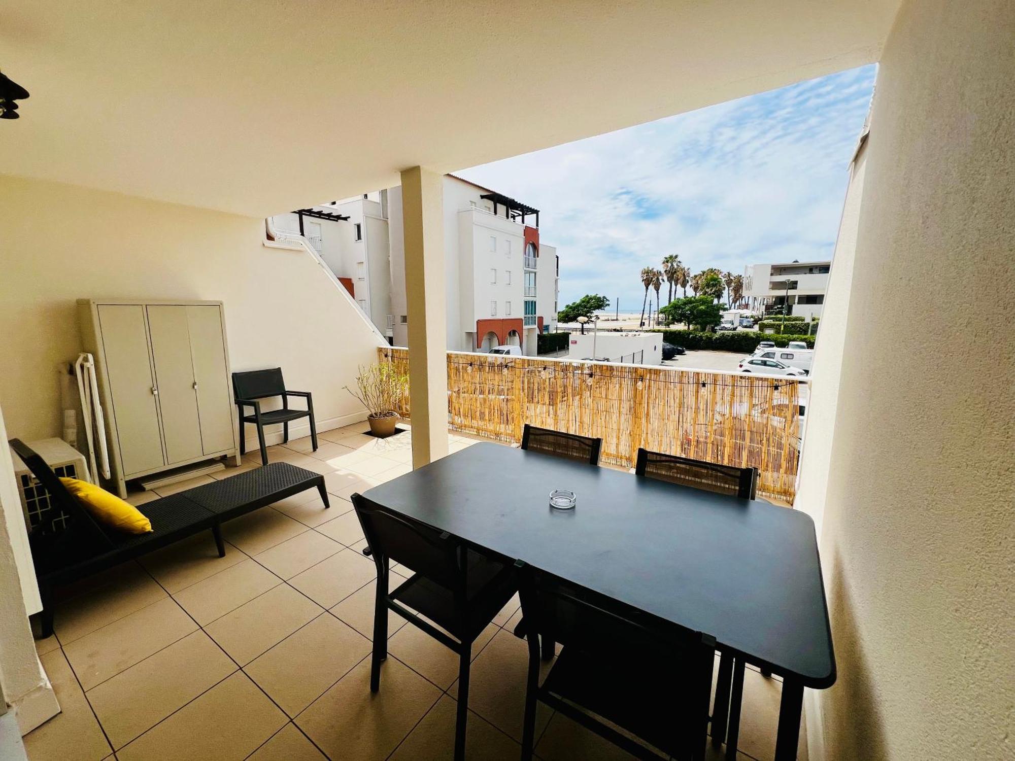 Appartement En Bord De Mer Sete Bagian luar foto