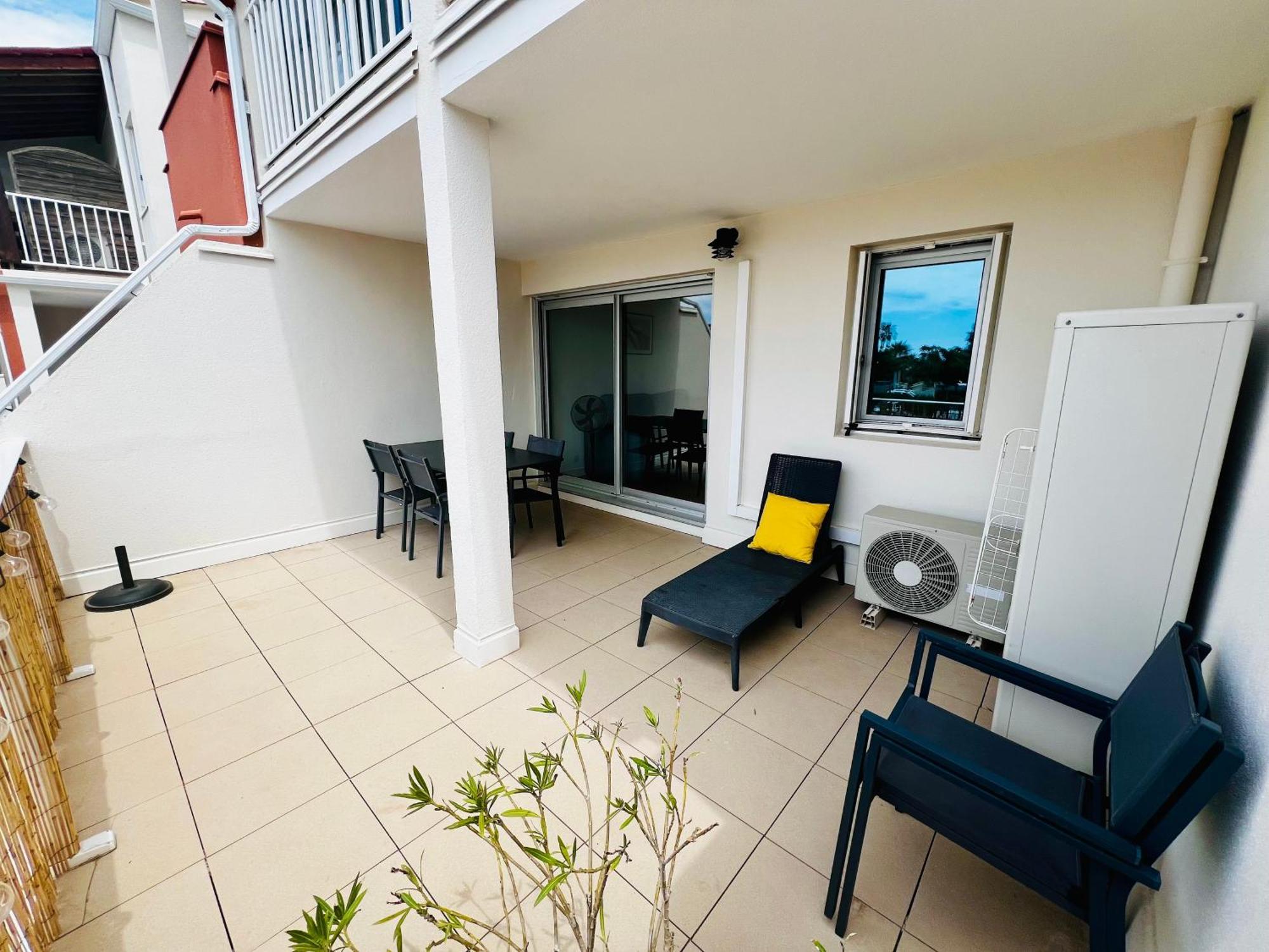 Appartement En Bord De Mer Sete Bagian luar foto